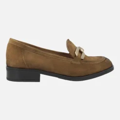 Mocasines de serraje con adorno metálico dorado