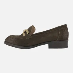 Mocasines de serraje con adorno metálico dorado
