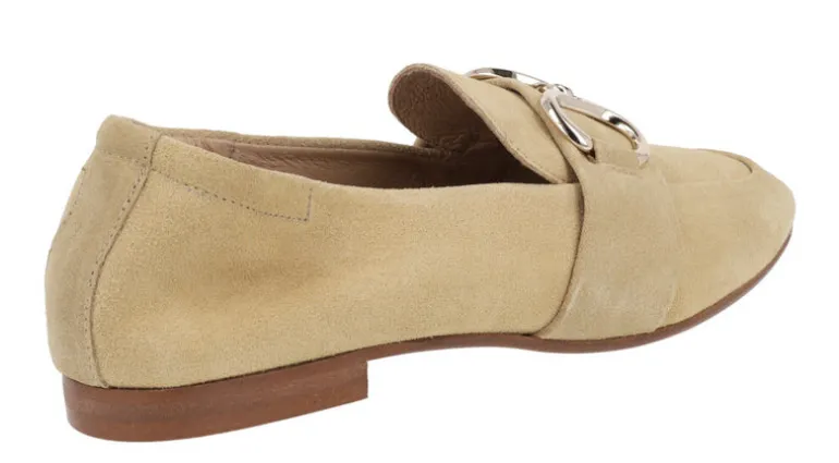 Mocasines de serraje para mujer con adorno metálico