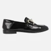 Mocasines en Charol Negro para mujer con adorno metálico