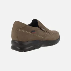 Mocasines en nobuck taupe con membrana WATERADAPT