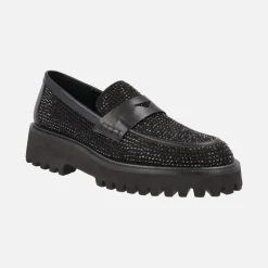 Mocasines negros con piso track y detalles de strass