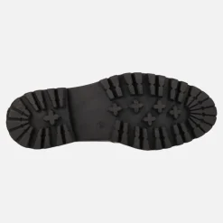 Mocasines negros con piso track y pala en leopardo