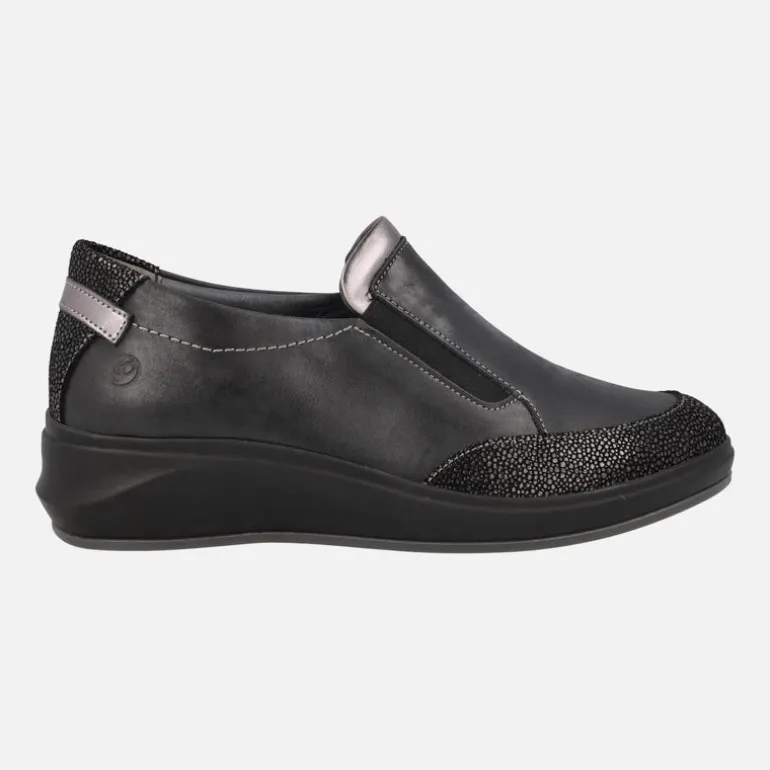 Mocasines negros confort con elásticos laterales Leyland