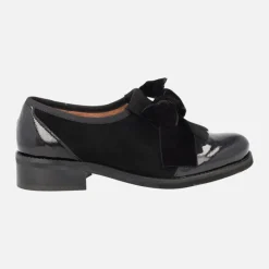 Mocasines negros de ante y charol con lazo de terciopelo Yane