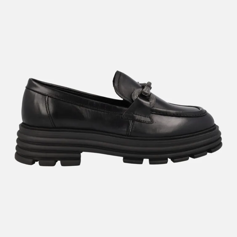 Mocasines negros de piel Noela con adorno metálico