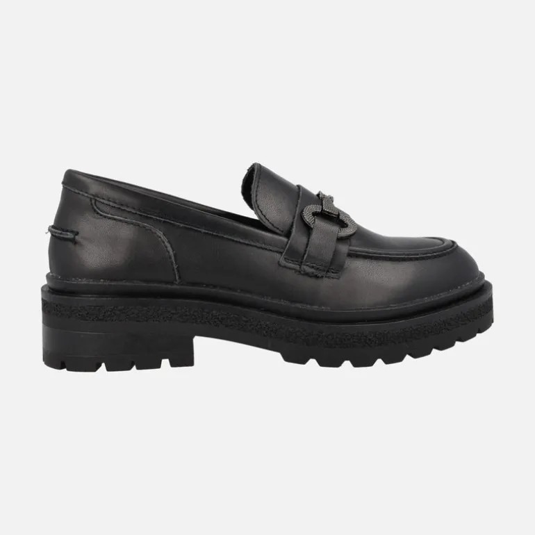 Mocasines negros de piel con adorno y piso track