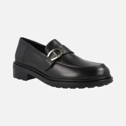 Mocasines negros de piel con adorno metálico dorado Walk Pleasure Mujer de Geox