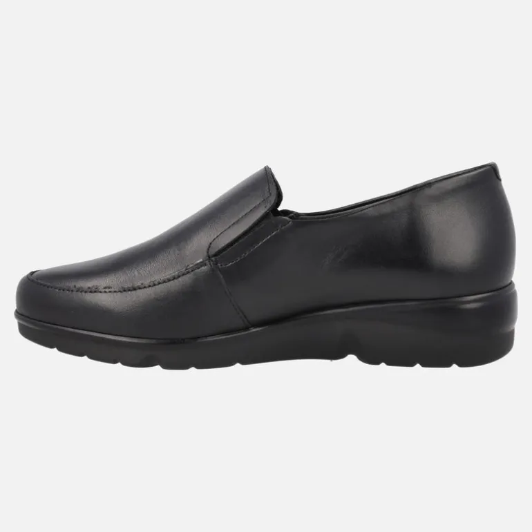 Mocasines negros de piel con elásticos laterales