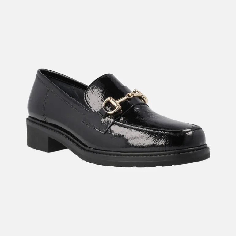 Mocasines para mujer en Charol con Adorno Metálico