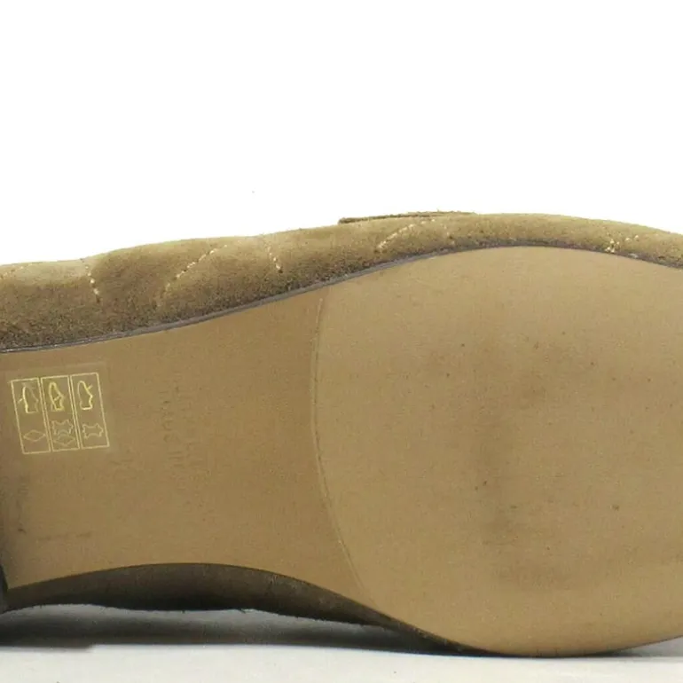 Mocasines planos de ante con pespuntes