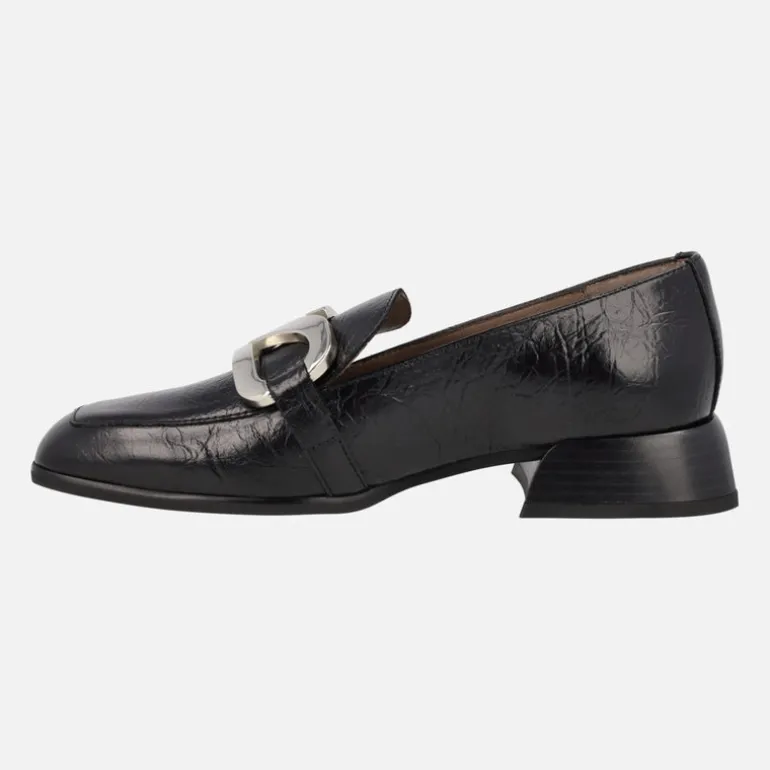 Mocasines Suri para mujer en piel texturizada con adorno metálico