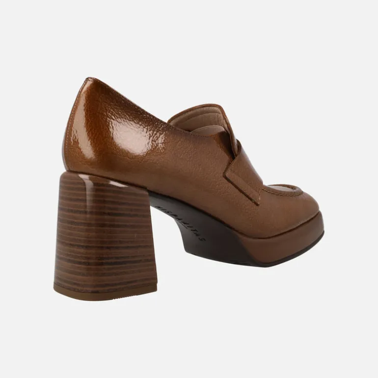 Mocasines Tokio en charol con adorno de antifaz