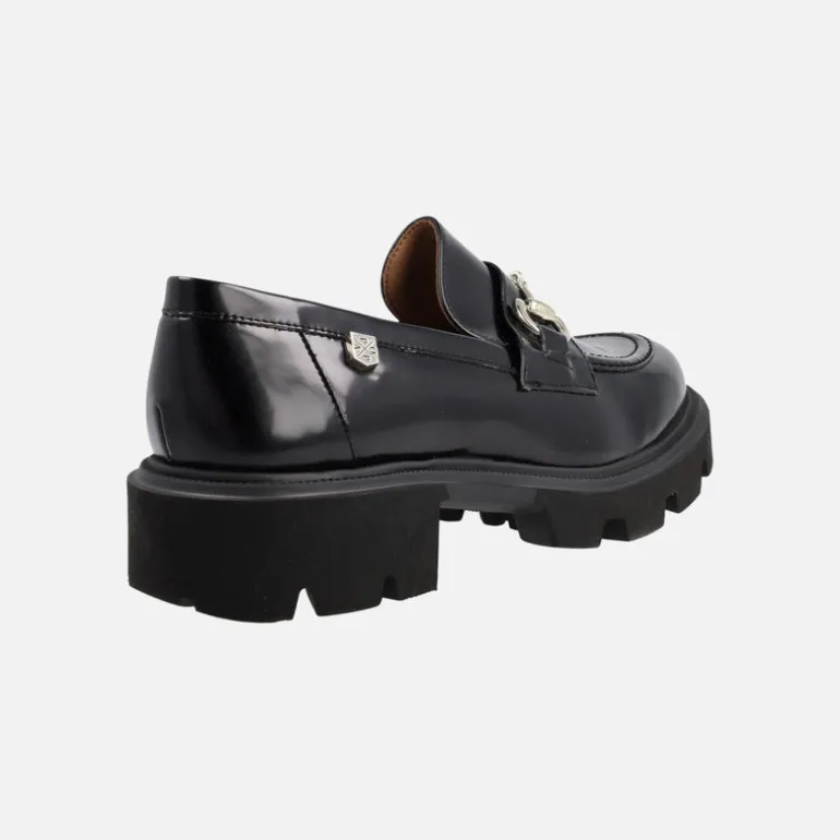 Mocasines Zintia en antik negro con adorno y piso track
