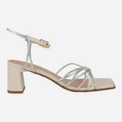 Sandalias Aretha con tiras metalizadas de Vexed