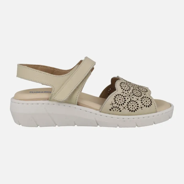 Sandalias confort de piel con pala troquelada y velcro