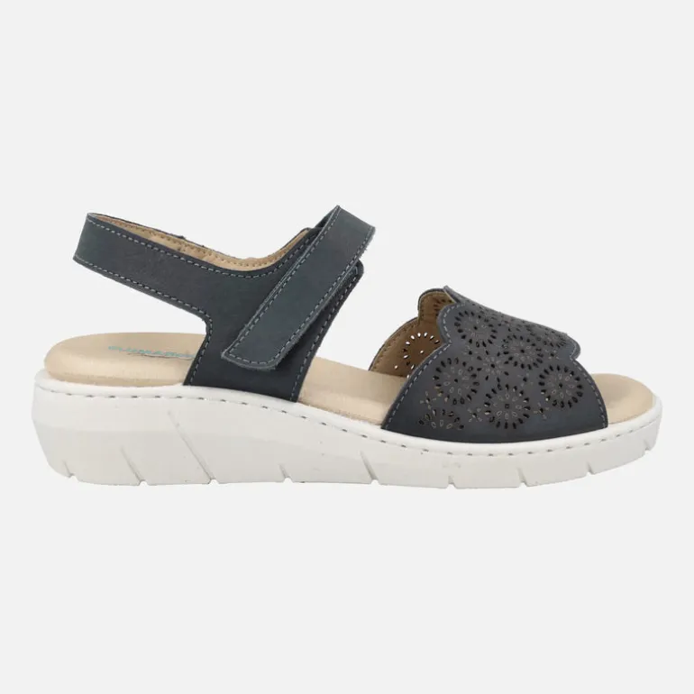 Sandalias confort de piel con pala troquelada y velcro