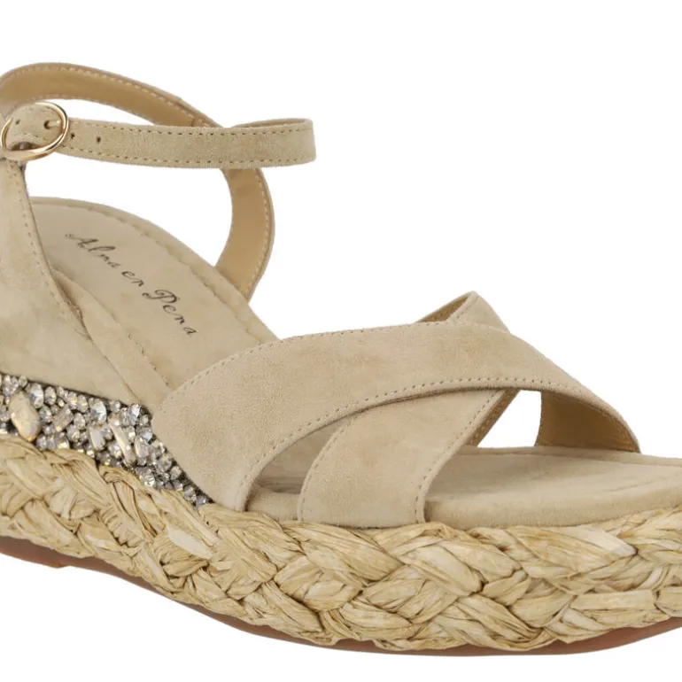 Sandalias de ante beige con plataforma de rafia y pedrería