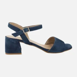 Sandalias de ante con pulsera al tobillo y tacón bajo