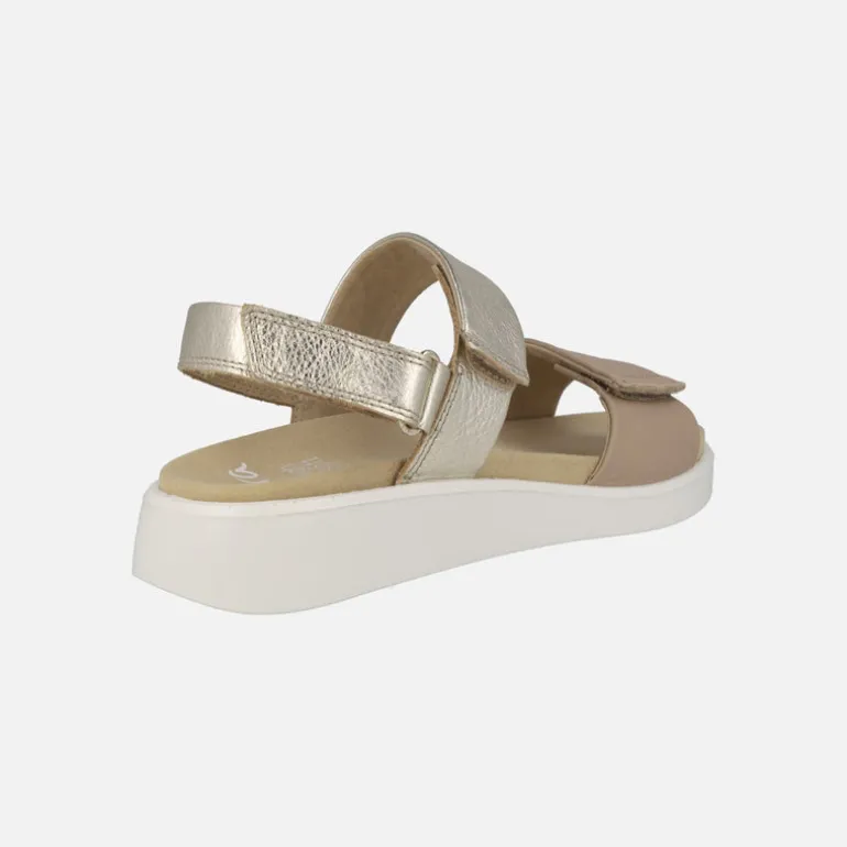Sandalias de mujer con cuña de goma en Taupe