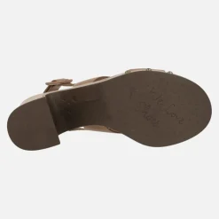 Sandalias de piel Cesena en color caramelo con detalle de tachas