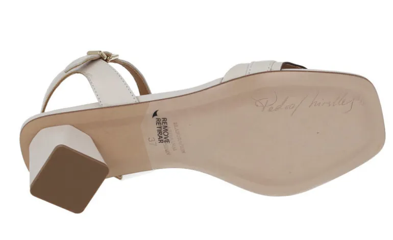 Sandalias de piel Cobán con tacones de 7 cms