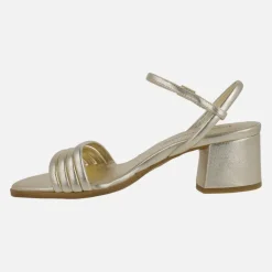 Sandalias de piel con cuatro tiras delanteras y pulsera al tobillo