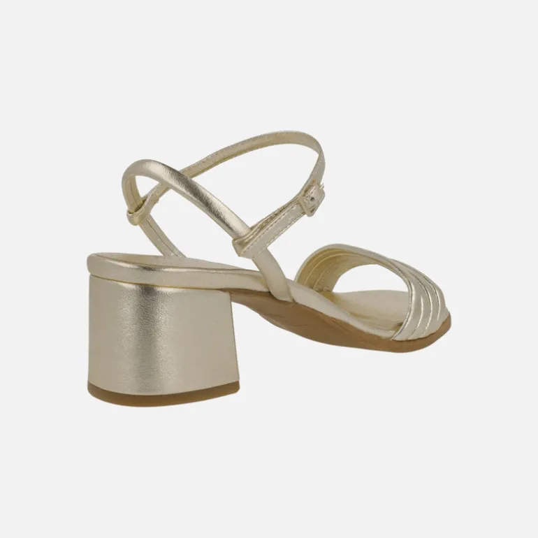 Sandalias de piel con cuatro tiras delanteras y pulsera al tobillo