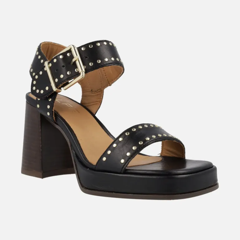 Sandalias de piel con tachas y tacón alto Alpe Chiara
