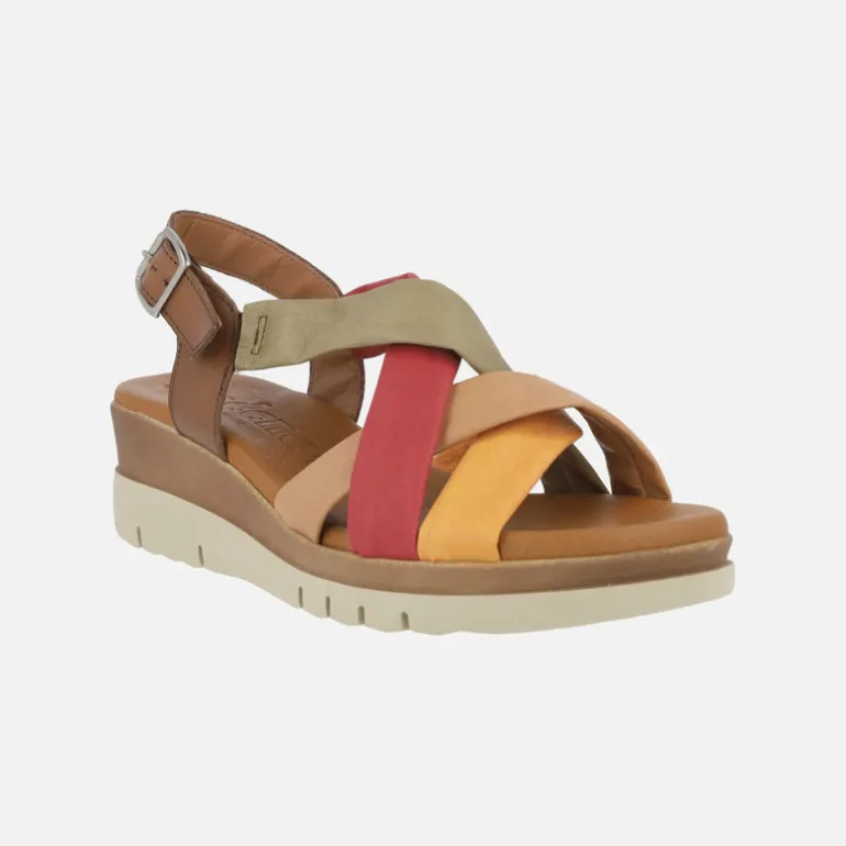 Sandalias de piel con tiras multicolor y cierre de hebilla