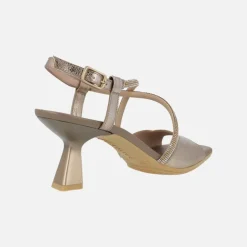 Sandalias de piel con tiras cruzadas de strass