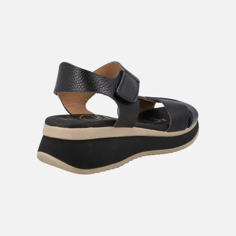 Sandalias de piel con tiras cruzadas y pulsera de velcro al tobillo