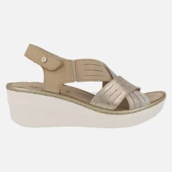 Sandalias de piel con tiras cruzadas y cierre de velcro