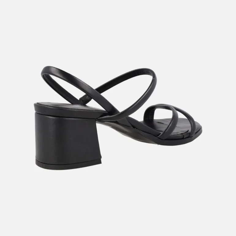 Sandalias de piel con tiras y tacón ancho