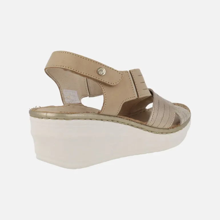 Sandalias de piel con tiras cruzadas y cierre de velcro