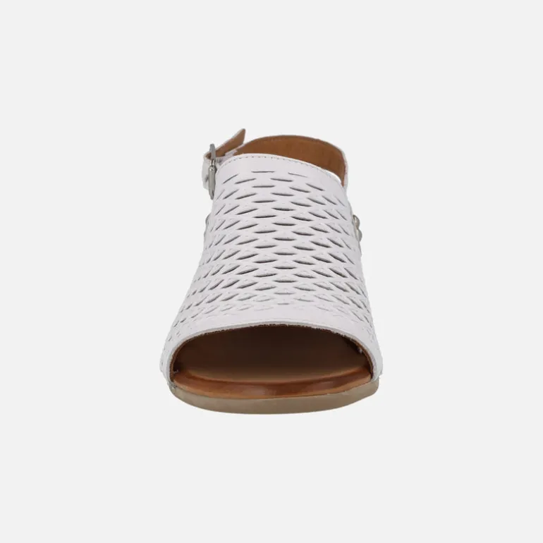 Sandalias de piel con troquelados y tacón medio Elda