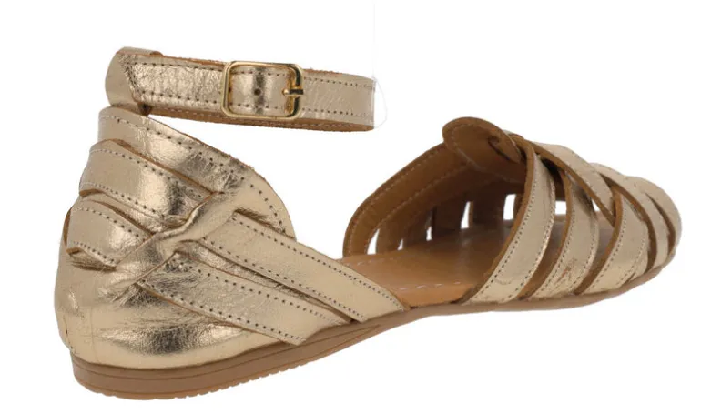 Sandalias de piel de tiras con pulsera al tobillo