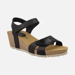 Sandalias de piel en color negro con cierre de velcros