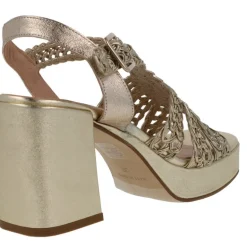 Sandalias de piel en colores metalizados con pala trenzada