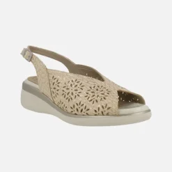 Sandalias de piel grabada beige con destellos oro y troquelados