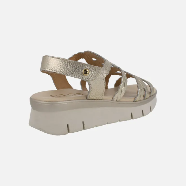 Sandalias de piel metalizadas efecto trenzado con cierre de velcro
