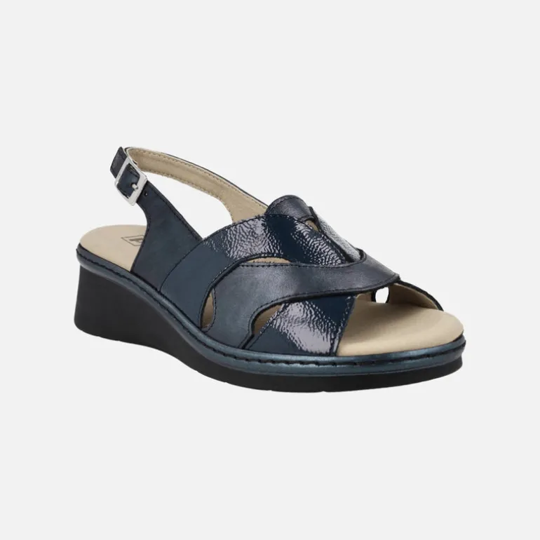 Sandalias de piel y charol azul marino con plantillas extraíbles