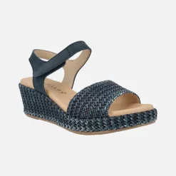 Sandalias de piel y rafia con cierre de velcro
