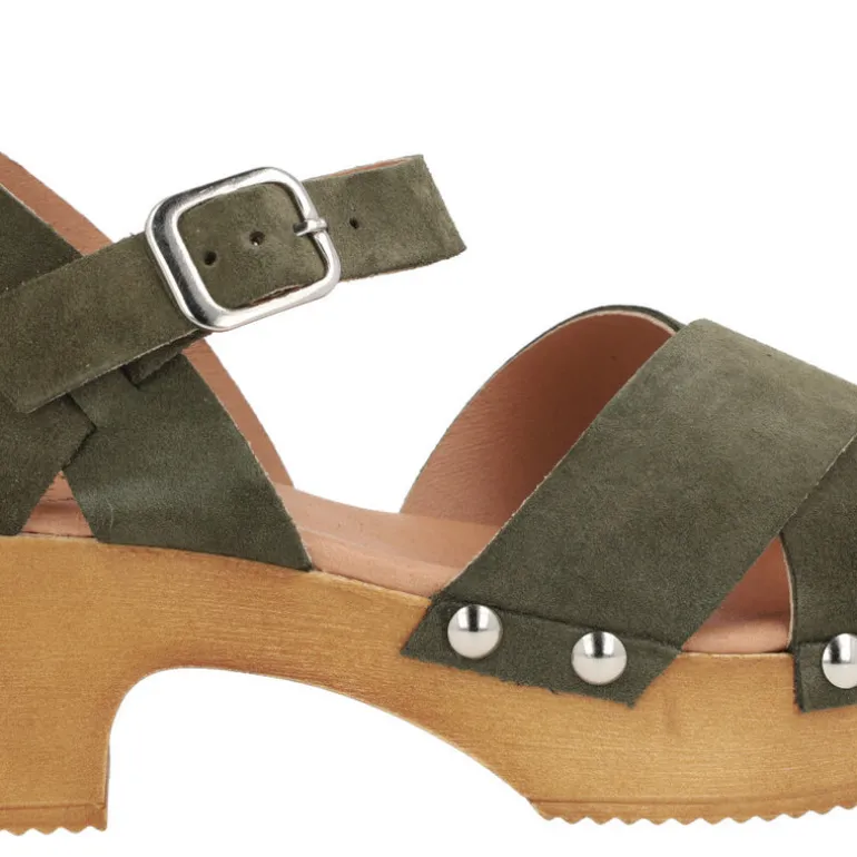 Sandalias de serraje para mujer con tachas metálicas Help the trees