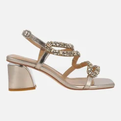 Sandalias de tacón en metalizado bronce con detalle de pedrería