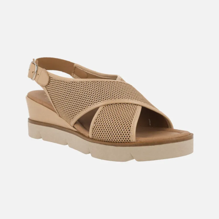 Sandalias de tiras cruzadas en piel y tejido rejilla