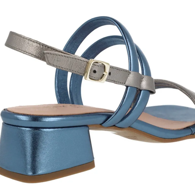 Sandalias de tiras en pieles metalizadas con tacón ancho