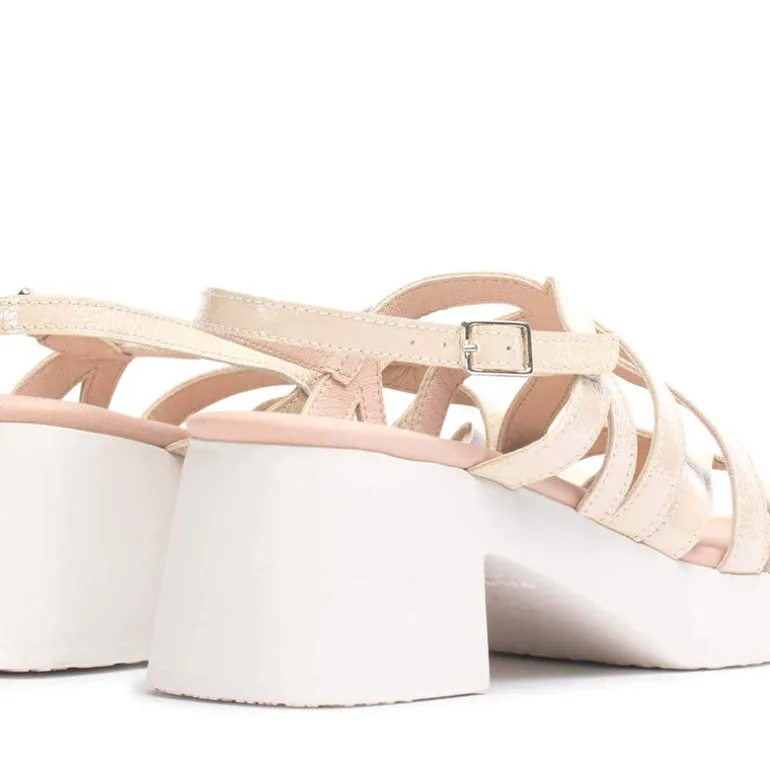 Sandalias de tiras Loreto en piel charol