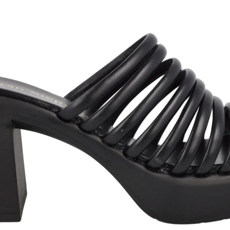 Sandalias de tiras negras de piel y plataforma Gina