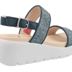 Sandalias de tiras trenzadas de rafia con plataforma